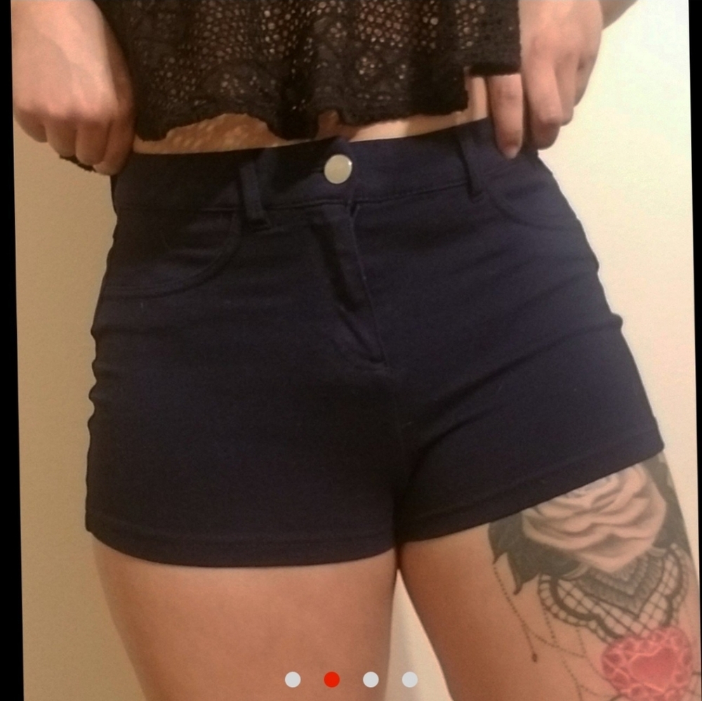 Short - Picture 2 of 3